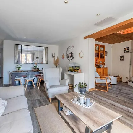 2 Bedroom Awesome In